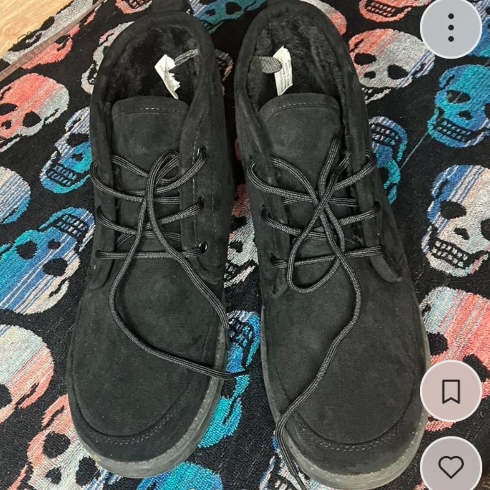 Short cut black ankle boots